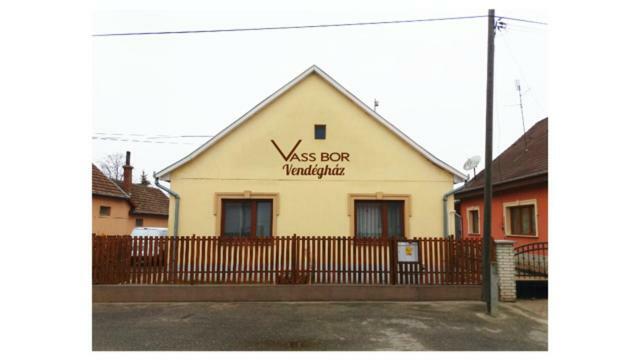 Vass Bor Vendégház Kiskoros Exterior foto