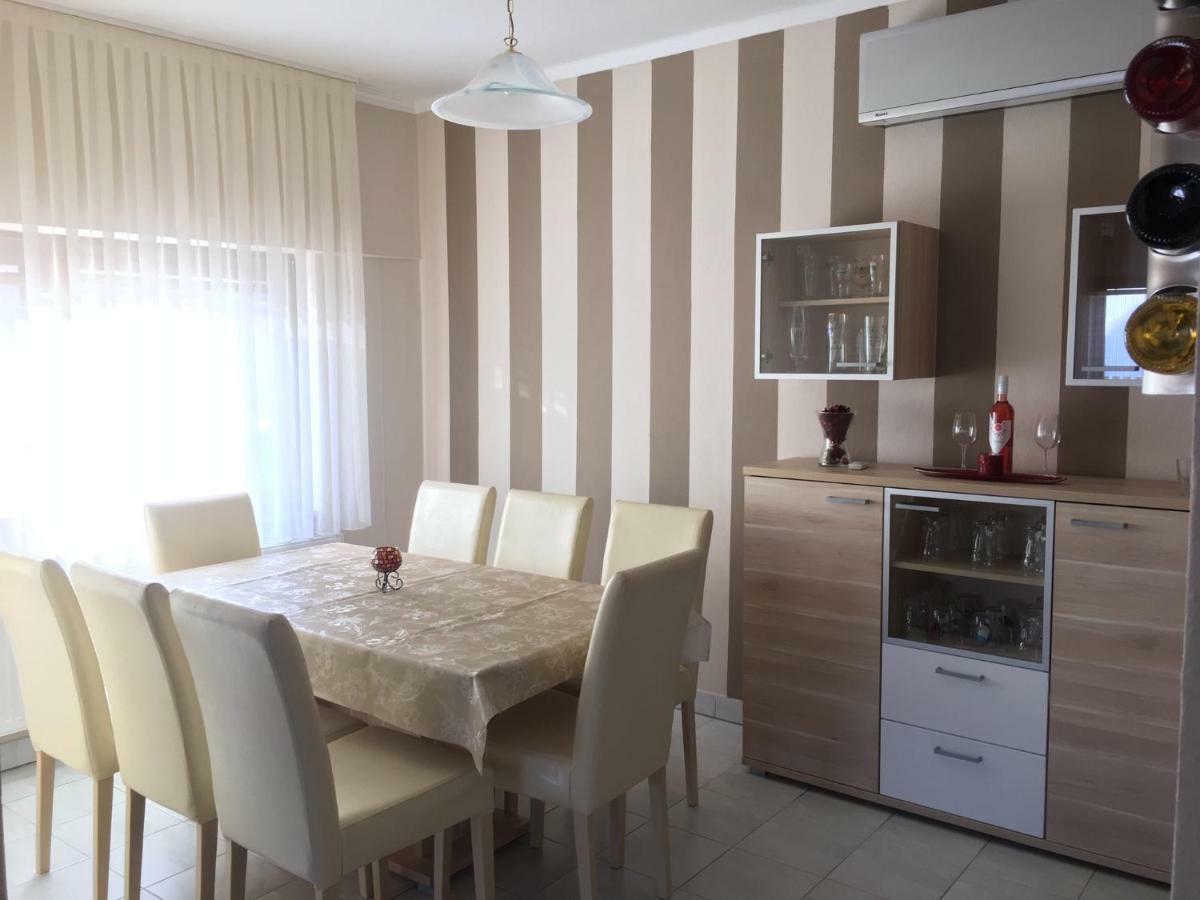 Vass Bor Vendégház Kiskoros Exterior foto