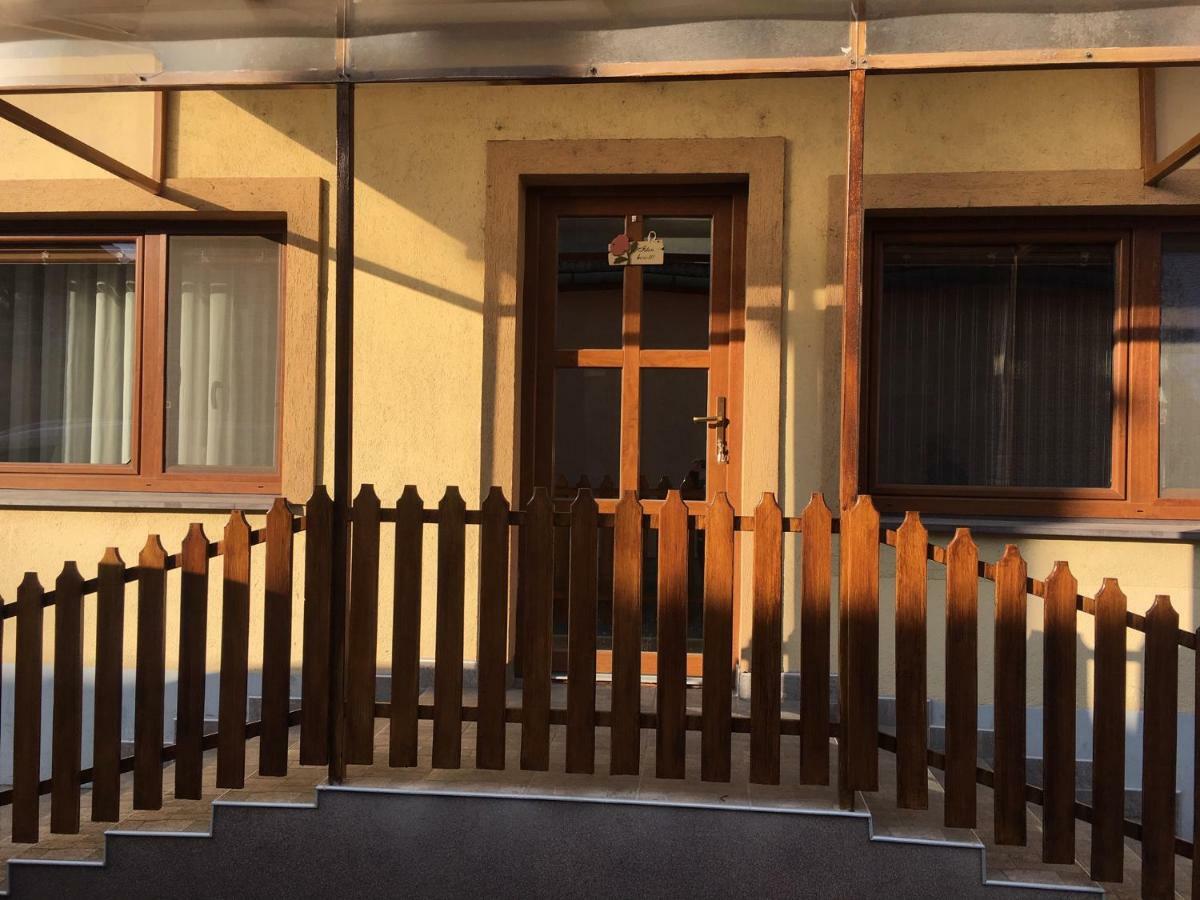 Vass Bor Vendégház Kiskoros Exterior foto